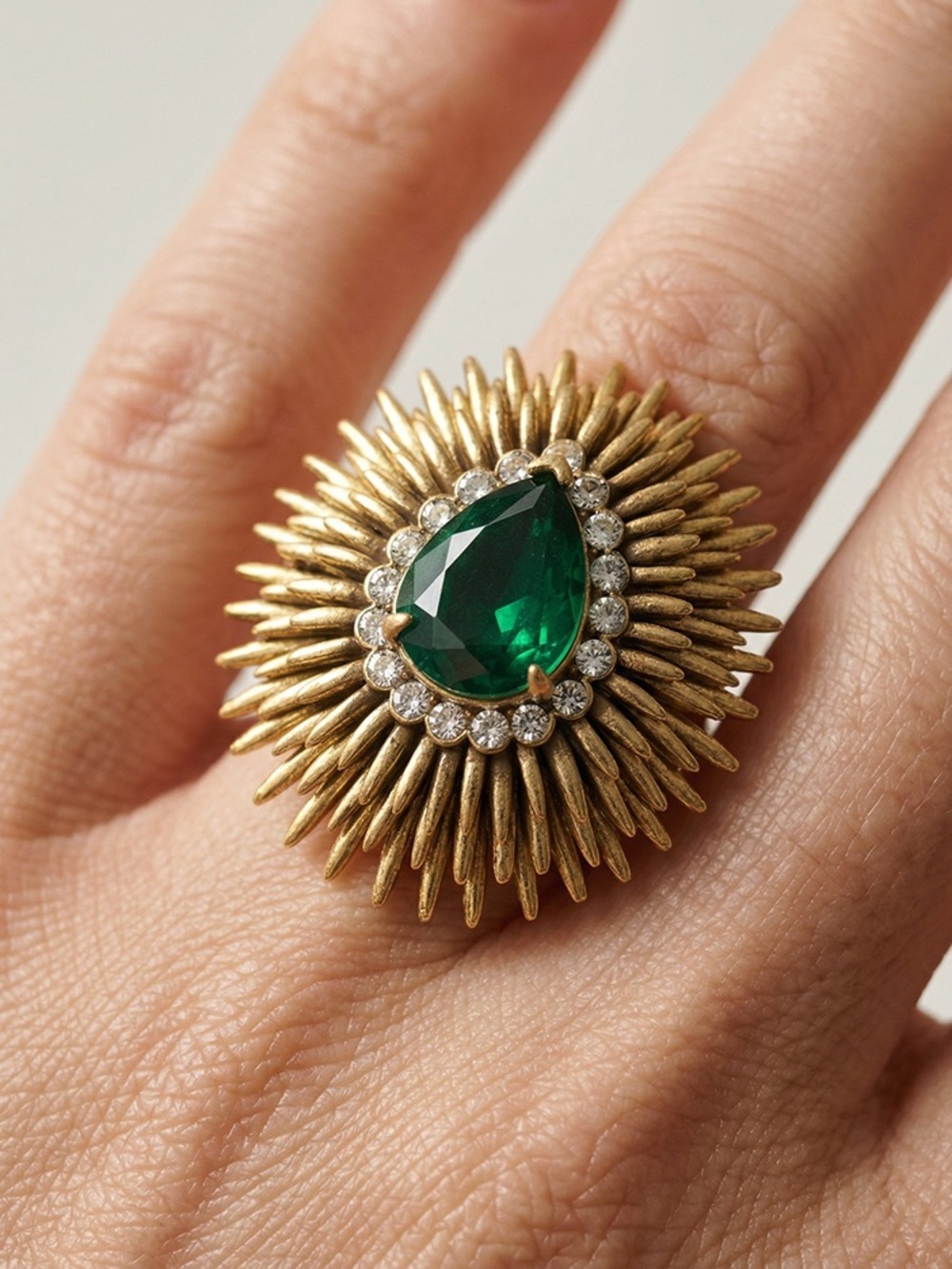 Gold-Tone Sunburst Ring with Emerald Green Teardrop Stone size 7/8